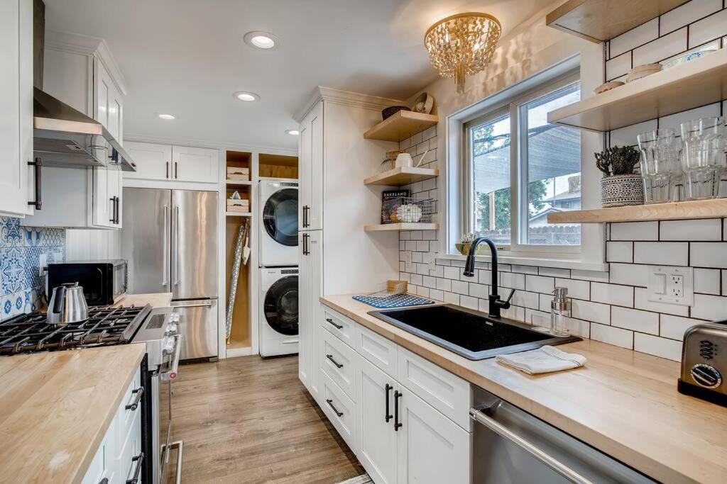 Family Townhome Near Mountains & Olde Town Arvada Ngoại thất bức ảnh